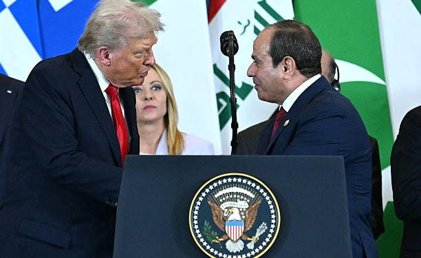 ترامب يدعو الشركات الأمريكية لتكثيف وجودها واستثماراتها بمصر