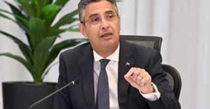 وزير التموين يعلن تثبيت سعر رغيف الخبز البلدي المدعَّم عند 20 قرشًا رغم زيادة أسعار السولار