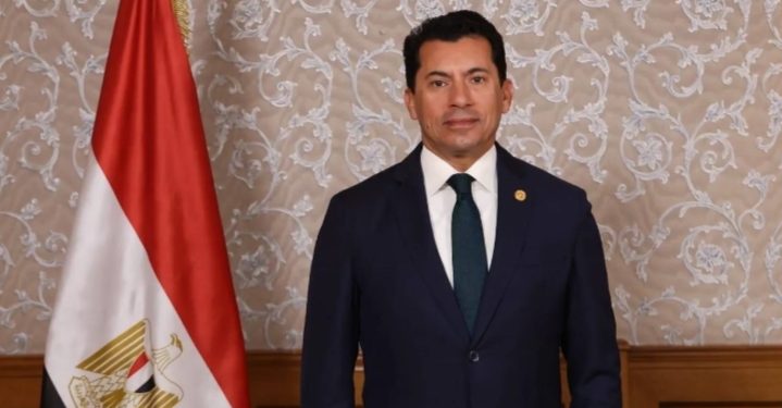 وزير الرياضة: إيقاف مجلس إدارة النادي الإسماعيلي وإحالتهم للنيابة العامة