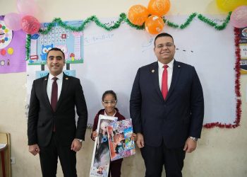 جبر الخواطر.. النيابة العامة ترافق التلميذة حور بعد تعرضها للتنـمر من زميلاتها في أول أيام عودتها للمدرسة