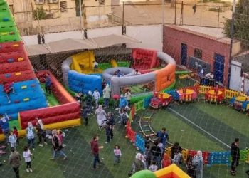القبض على طالب بتهمة التحـرش بزميلته داخل منطقة ألعاب ترفيهية في المعادي