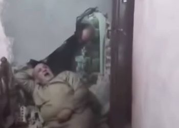 ضربوه بالقلم.. التـعدى على مسن من أشقائه داخل منزله بكفر الشيخ بسبب الميراث