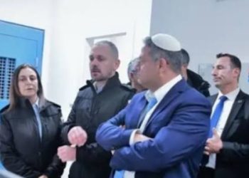 بطلب من بن غفير..إسرائيل تدرس إقامة سجن أمنى جديد محاط بالتماسيح