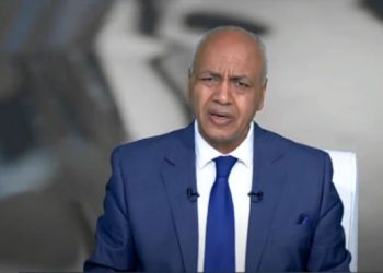 مصطفى بكري: يا حكومة خففي العبء على الناس دول مش عاوزين إلا الستر