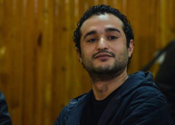 إخلاء سبيل أحمد دومة بكفالة 100 ألف جنيه
