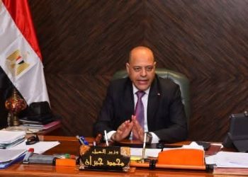 بمناسبة عيد الميلاد المجيد.. وزير العمل يعلن الأربعاء المقبل إجازة مدفوعة الأجر للعاملين بالقطاع الخاص