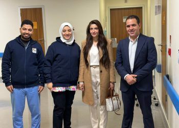 نموذج للعطاء وحب الخير.. النائبة إيرين سعيد تزور مستشفى “الناس” في القليوبية