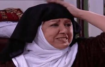 أصابع الاتهام حول الخادمة.. مقتل الفنانة السورية هدى الشعراوي داخل منزلها بدمشق