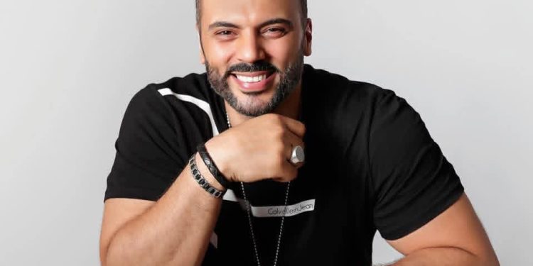الفنان أحمد فريد: لقاء الخميسى لم تكن تعلم شيئا عما يثار حاليا حول زواج زوجها عبد المنصف