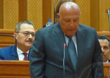 وزير الخارجية الأسبق.. سامح شكرى يؤدى اليمين الدستورية فى أولى جلسات النواب 2026