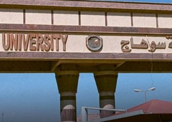 بنت المؤذن لا تصلح أن تكون معيدة.. استغاثة الأولى على الدفعة بألسن سوهاج بعد رفض تعيينها بالجامعة