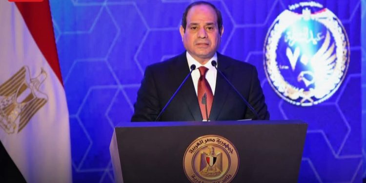 للتعرف على تضحيات رجالها.. الرئيس السيسي يطالب أكاديمية الشرطة باستقبال طلاب المدارس في الإجازة