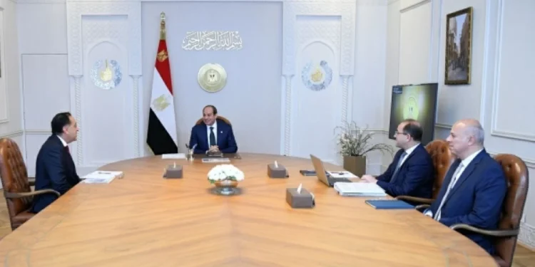 توجيهات رئاسية بزيادة مرتبات للعاملين قبل شهر رمضان