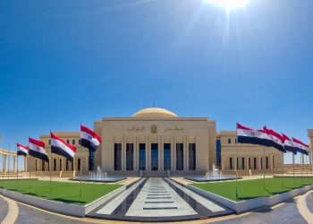 البرلمان يعود للانعقاد.. 5 اتفاقيات وقرارات رئاسية على طاولة النواب اليوم 