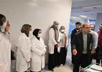 قيادات قصر العيني تتابع جاهزية المستشفيات مع بداية رمضان