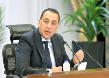 مدبولي يشهد انضمام أول طائرة إيرباص A350-900 إلى أسطول مصر للطيران