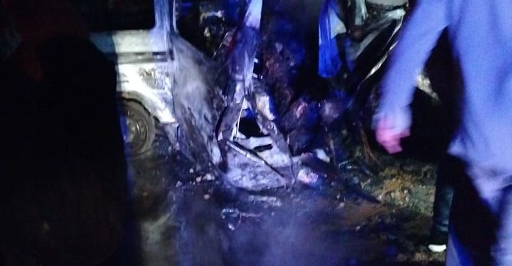مصرع 7 أشخاص وإصابة 6 في حادث تصادم سيارتين بطريق مطروح