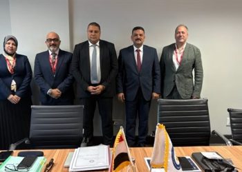 وفد البترول يواصل لقاءاته مع مستثمري التعدين خلال مؤتمر إندابا 2026 بجنوب إفريقيا