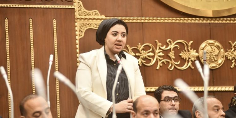 برلمانية تطالب بتأسيس بنك وطني للأنسجة البشرية وتيسير إجراءات التبرع بعد الوفاة