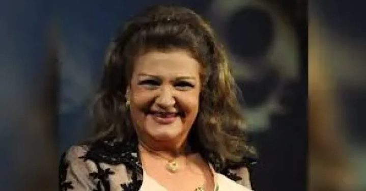 بعد جدل ديانتها.. ميمي جمال: أمي مسيحية وأنا مسلمة وعلمتني إن الدين كله لربنا