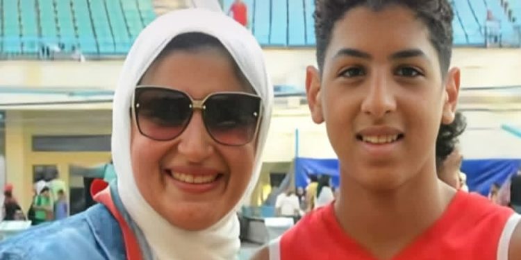 مشيت من غير سلام يا ماما.. رسالة تقطع القلب من والدة السباح الراحل يوسف في أول أيام الدراسة