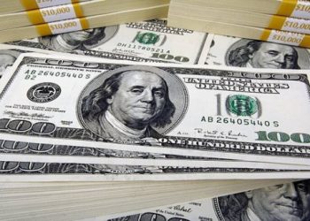 الدولار يحافظ على استقراره أمام الجنيه في البنوك المصرية