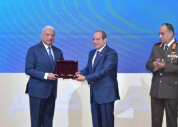 قرار جمهوري من عبد الفتاح السيسي بتعيين عبد المجيد صقر مساعدًا للرئيس
