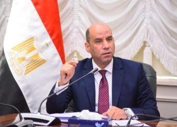 وزارة العمل تطلق تطبيقًا إلكترونيًا لحجز مواعيد توثيق عقود العمالة بالخارج