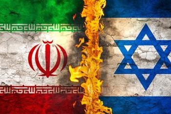 مصادر بوليتيكو: مستشارو ترامب يفضلون هجوم إسرائيل على إيران أولاً لتسهيل الرد الأمريكي