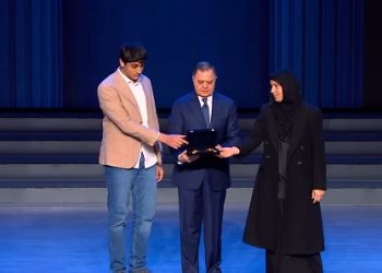 وزير الداخلية يكرم شهداء ومصابي الشرطة والمتميزين ويمنحهم الأنواط تقديرًا لتضحياتهم
