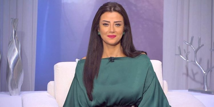 «بداري على شمعتي».. رضوى الشربيني ترفض التمثيل مع ياسر جلال