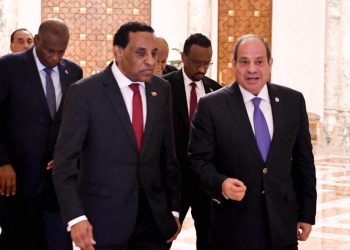 زيارة حاسمة للقاهرة.. رئيس وزراء السودان يبحث مع السيسي ومدبولي دعم الاستقرار ومبادرة السلام