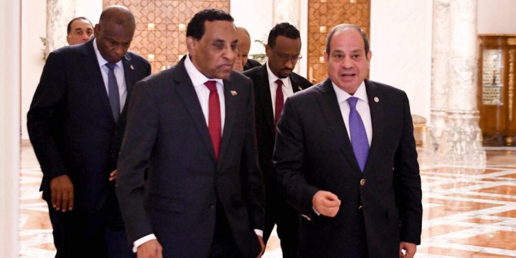 زيارة حاسمة للقاهرة.. رئيس وزراء السودان يبحث مع السيسي ومدبولي دعم الاستقرار ومبادرة السلام