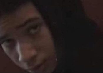 في حضانة والدته.. محامي والد طفل «واقعة المنشار» يطالب ببراءة موكله بسبب انتفاء أركان الجريمة