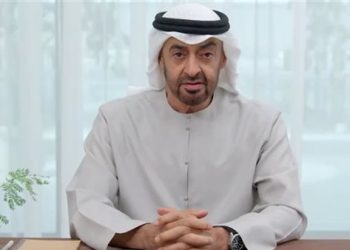 محمد بن زايد يهنئ الإماراتيين والشعوب العربية والإسلامية بحلول شهر رمضان