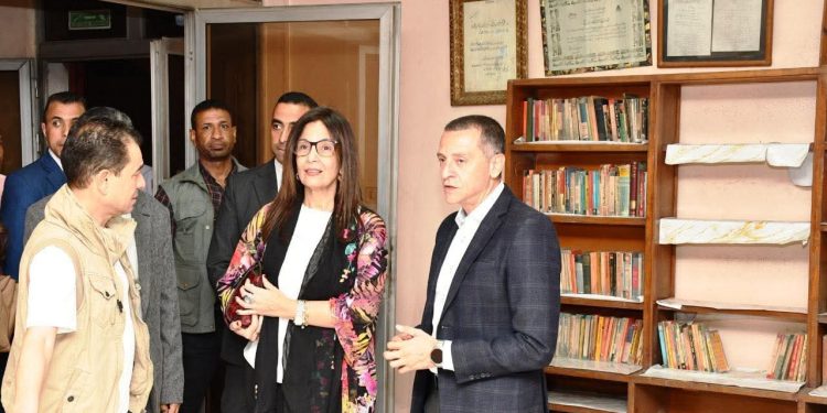 الدكتورة جيهان زكى توجه بوضع قصر ثقافة العقاد على الخريطة السياحية والثقافية