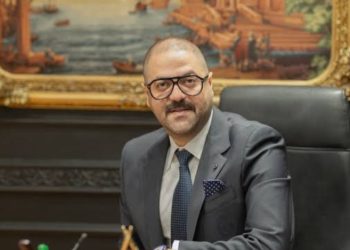 النائب أحمد الباز