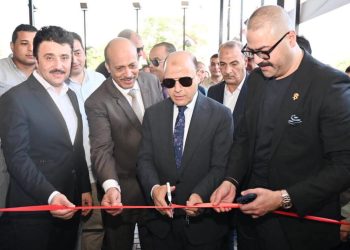 محافظ الغربية يفتتح أول منفذ لمبادرة النائب أحمد الباز «خير مصر لأهل مصر» بكفر الزيات